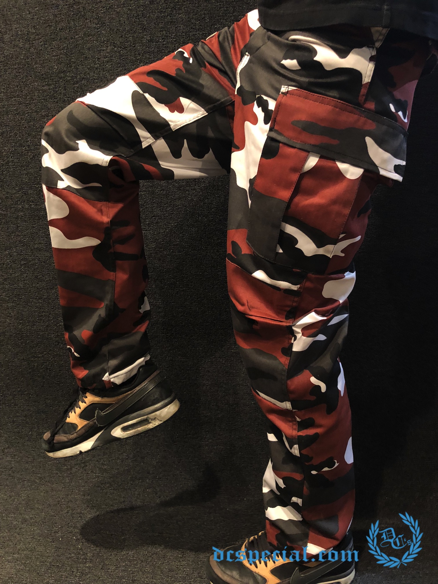 army pants red