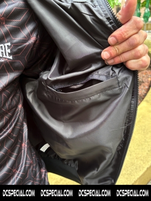100% Hardcore Veste Coupe-vent 'Worldwide'
