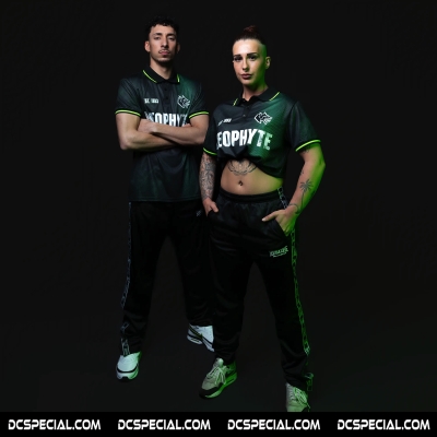 Neophyte Maillot de football 'Distorted'