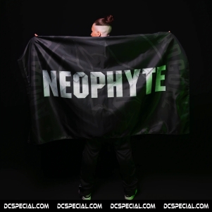 Neophyte Drapeau 'Distorted'