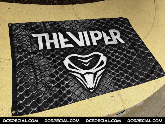 The Viper Vlag 'Snake Black'