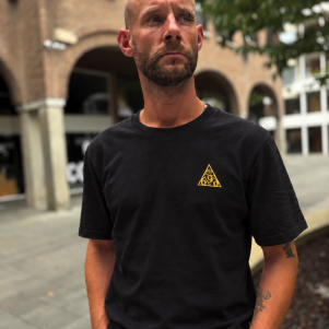 Triple Six Records T-shirt 'Essential Gold'