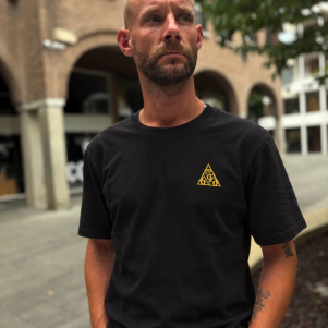 Triple Six Records T-shirt 'Essential Gold'