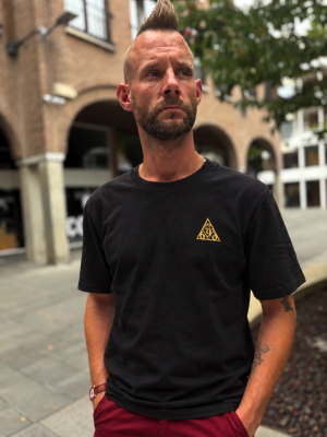 Triple Six Records T-shirt 'Essential Gold'